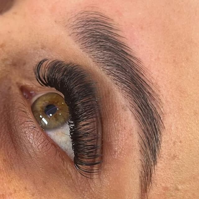 Volume set +eyebrow lamination at Kimspa&beauty in Dallas, TX