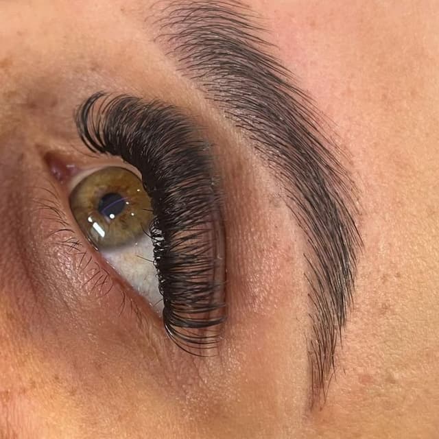 Wet set + eyebrow lamination at Kimspa&beauty in Dallas, TX